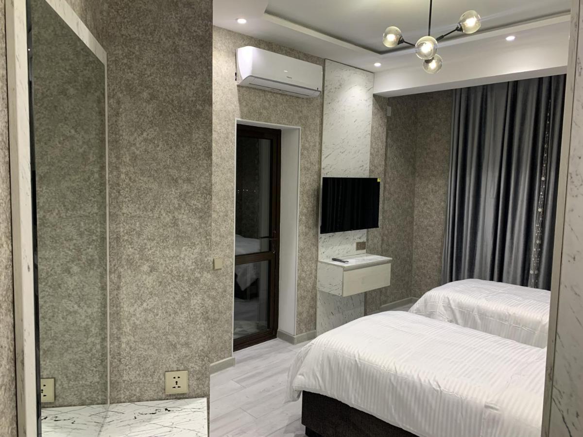 Hotel Panorama 杜尚别 外观 照片