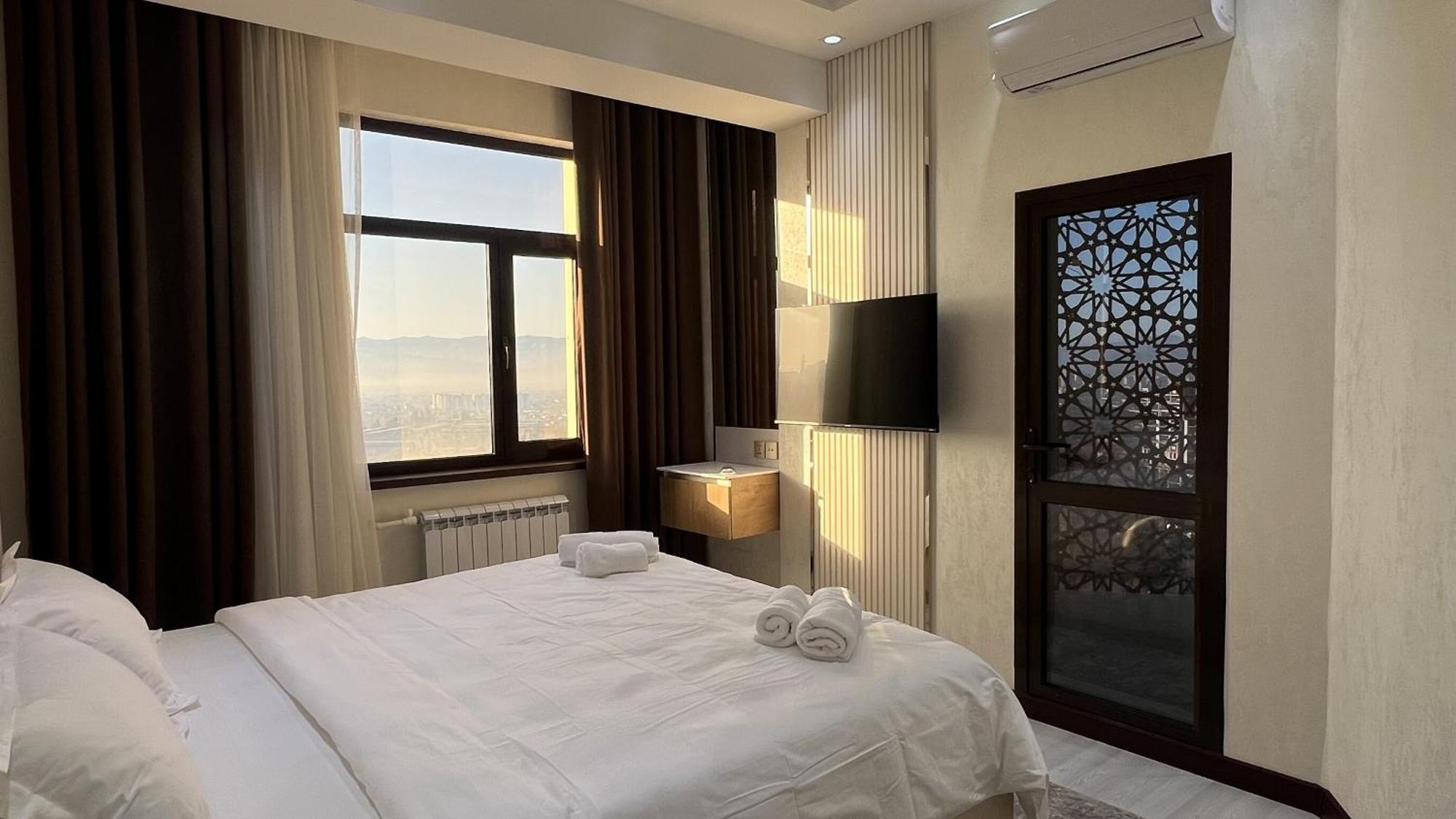 Hotel Panorama 杜尚别 外观 照片