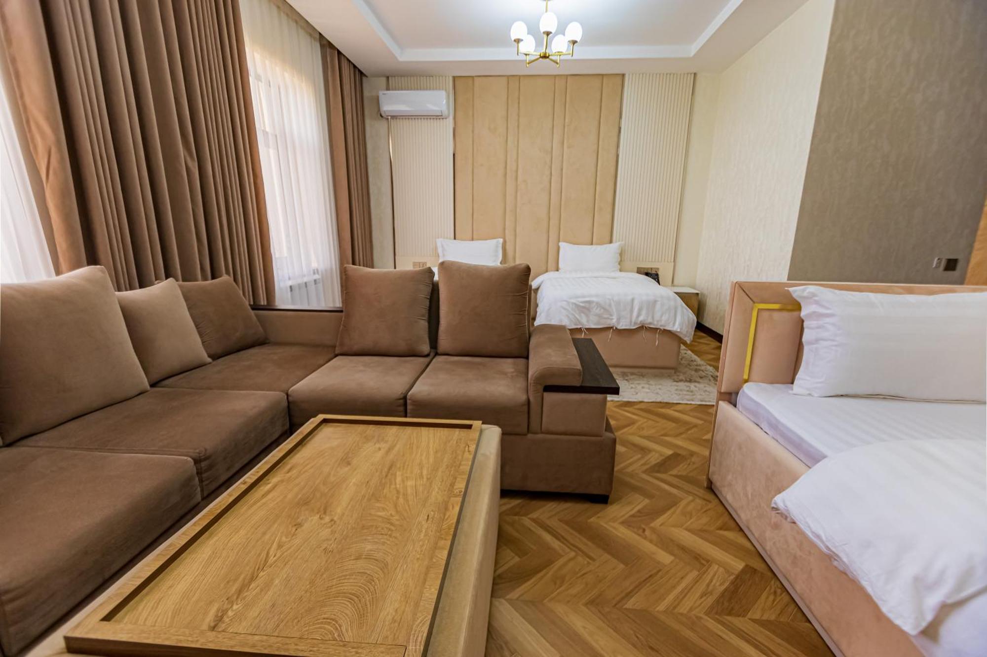 Hotel Panorama 杜尚别 外观 照片