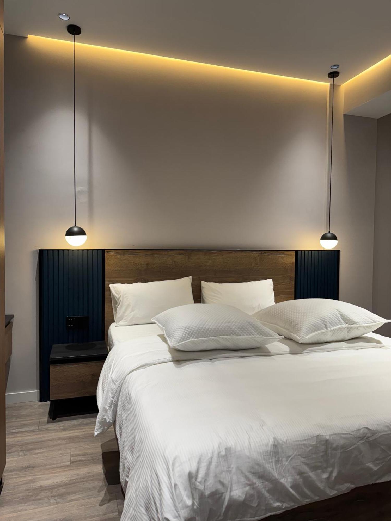 Hotel Panorama 杜尚别 外观 照片